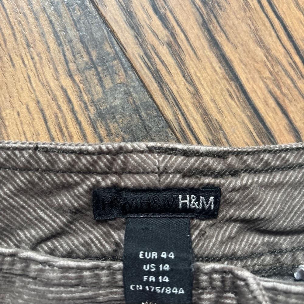 H&M Brown Low Rise Corduroy Pants Women’s Size 14 Straight Leg Y2K Casual - Picture 5 of 5